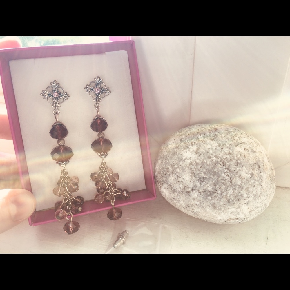 🔻PRICE DROP‼️ Vintage, Sugar Plum, Drop Earrings